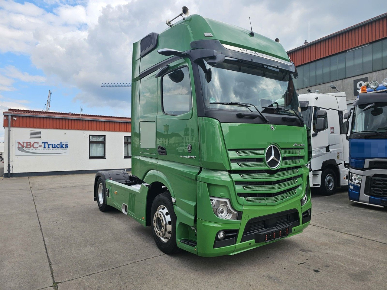 Mercedes-Benz ACTROS 1851 * RETARDER * DRIVE ASS * TOP * - יחידת טרקטור: תמונה 3 Mercedes-Benz ACTROS 1851 * RETARDER * DRIVE ASS * TOP * - יחידת טרקטור: תמונה 3