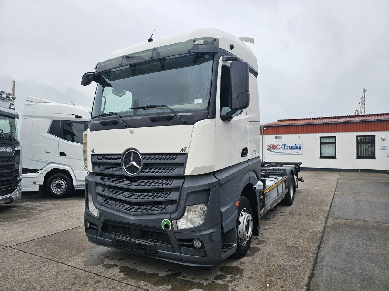 Mercedes-Benz ACTROS 2542 * VOLLLUFT * RETARDER * STANDH * BÄR - משאית עם שלדת תא: תמונה 1 Mercedes-Benz ACTROS 2542 * VOLLLUFT * RETARDER * STANDH * BÄR - משאית עם שלדת תא: תמונה 1