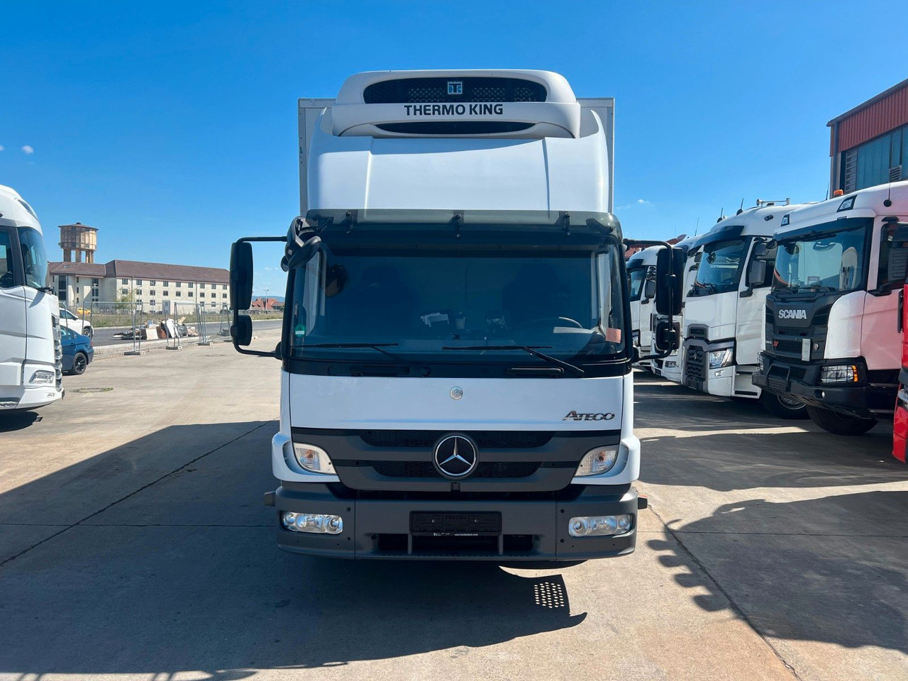 Mercedes-Benz Atego 1224 * KLIMA * THERMO KING * BÄR 1,5t * - משאית קירור: תמונה 2 Mercedes-Benz Atego 1224 * KLIMA * THERMO KING * BÄR 1,5t * - משאית קירור: תמונה 2