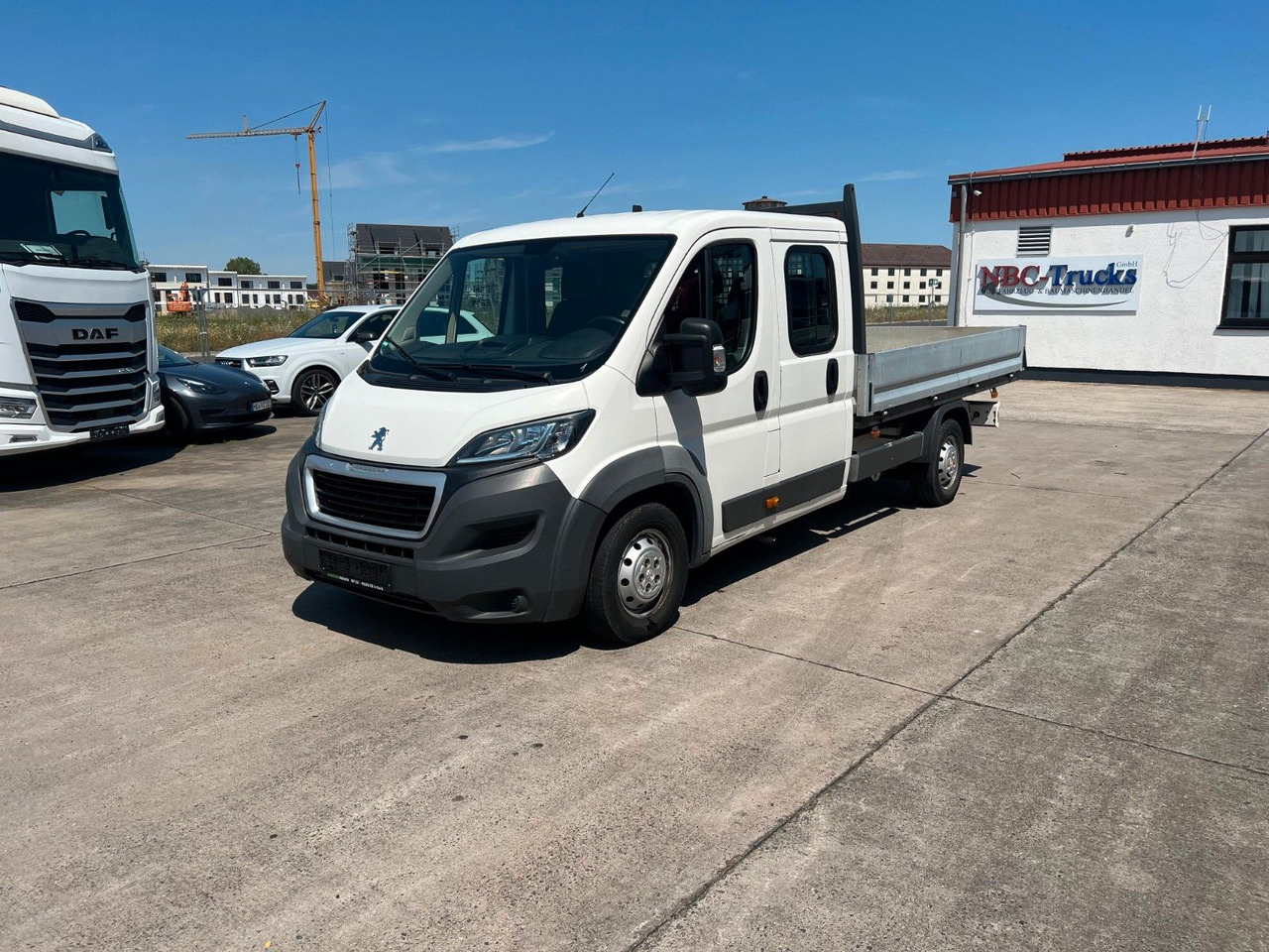 Peugeot Boxer * EURO 6 * 7 SITZER * 4 TÜRER * SCHALTGETR - כלי רכב מסחרי במיטה שטוחה, כלי רכב מסחרי קומבי: תמונה 1 Peugeot Boxer * EURO 6 * 7 SITZER * 4 TÜRER * SCHALTGETR - כלי רכב מסחרי במיטה שטוחה, כלי רכב מסחרי קומבי: תמונה 1