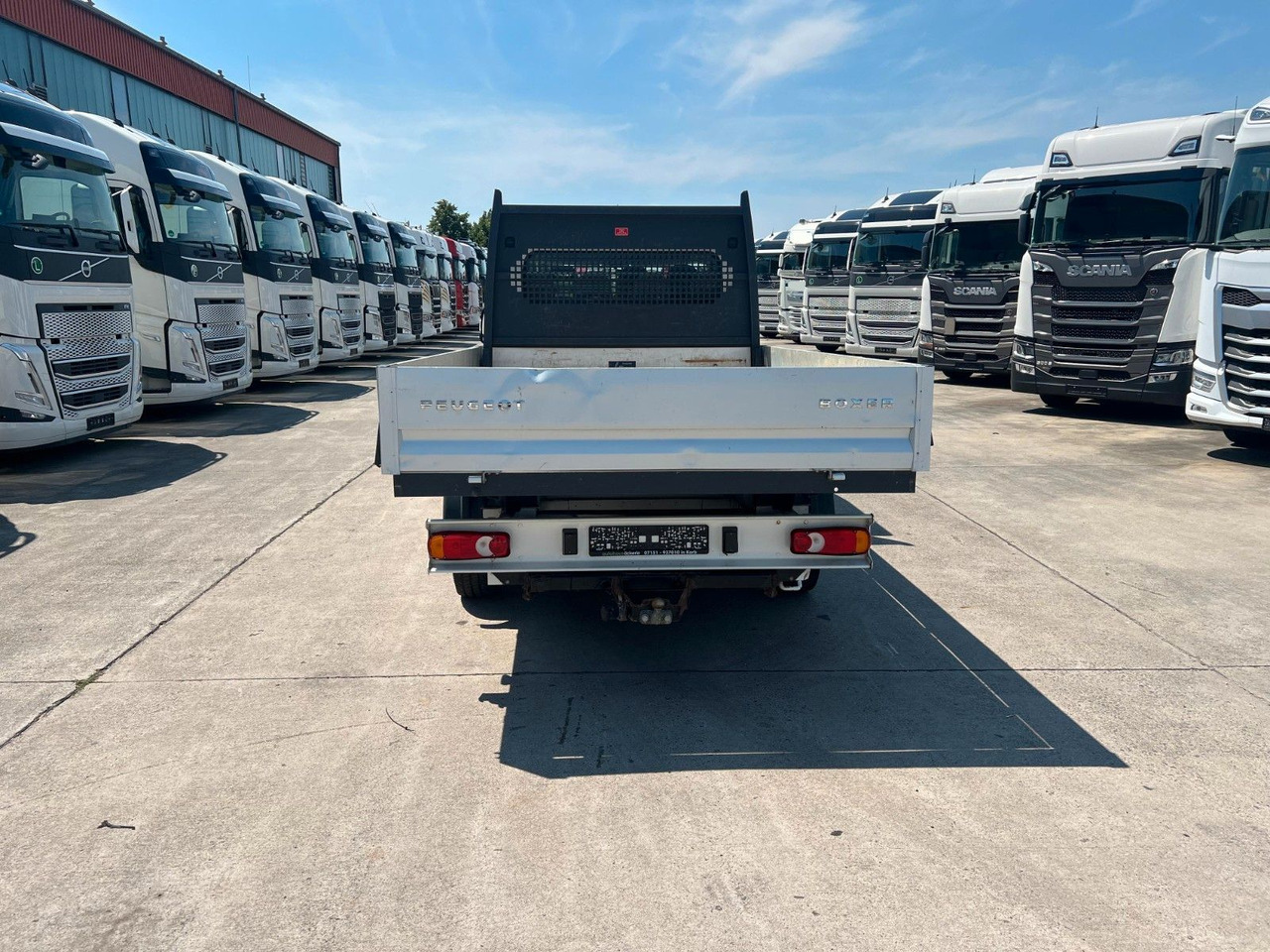 Peugeot Boxer * EURO 6 * 7 SITZER * 4 TÜRER * SCHALTGETR - כלי רכב מסחרי במיטה שטוחה, כלי רכב מסחרי קומבי: תמונה 5 Peugeot Boxer * EURO 6 * 7 SITZER * 4 TÜRER * SCHALTGETR - כלי רכב מסחרי במיטה שטוחה, כלי רכב מסחרי קומבי: תמונה 5