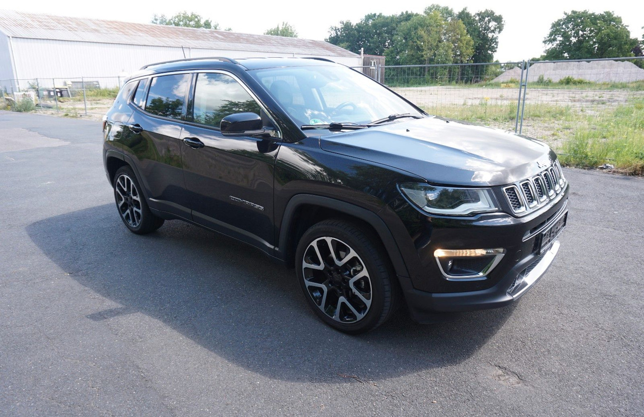 Jeep Compass 1.4 MultiAir 103kW Limited / Beats - SUV: תמונה 3 Jeep Compass 1.4 MultiAir 103kW Limited / Beats - SUV: תמונה 3
