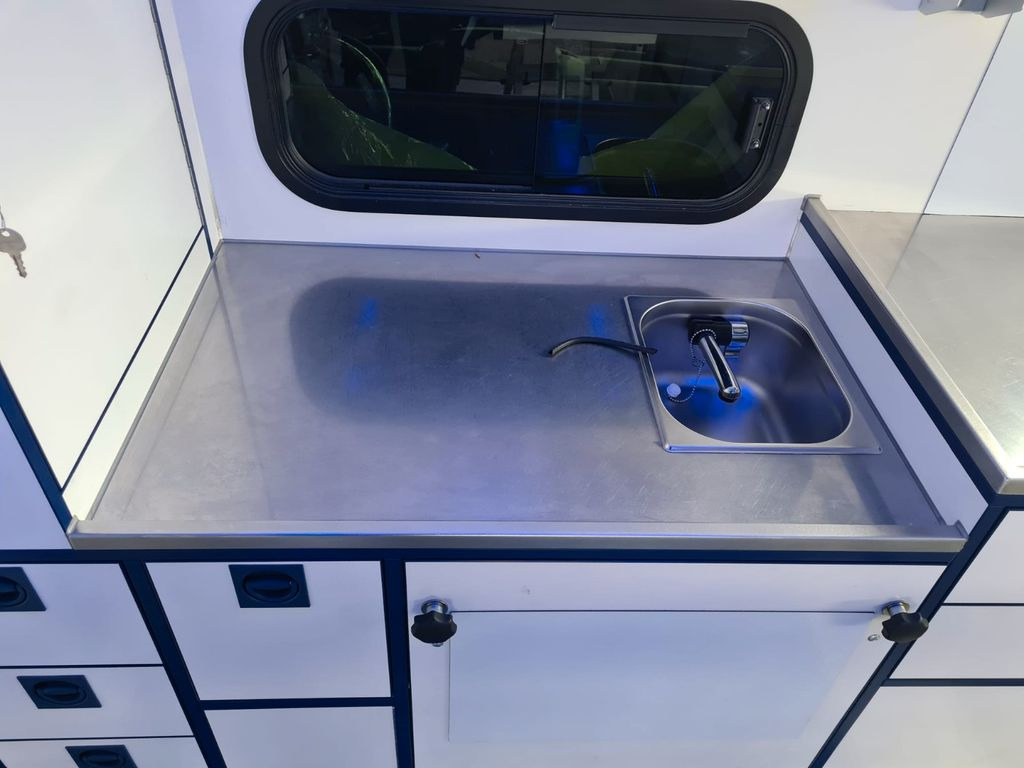 אמבולנס Mercedes-Benz Sprinter 519   Tierarzt  Garantie: תמונה 7