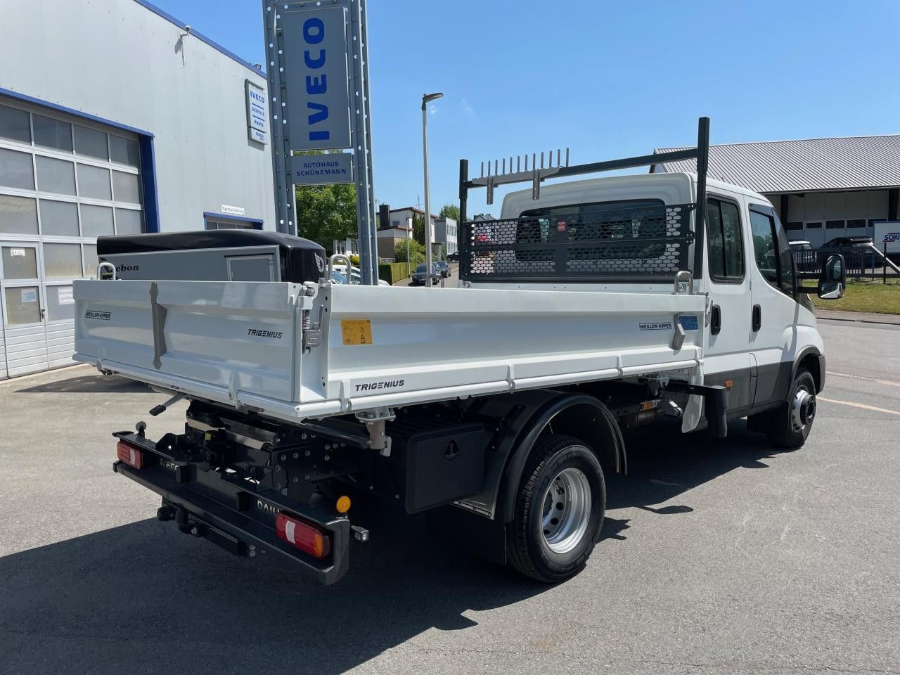 Iveco Daily 70C18H DK - כלי רכב מסחרי מזהיר: תמונה 4 Iveco Daily 70C18H DK - כלי רכב מסחרי מזהיר: תמונה 4