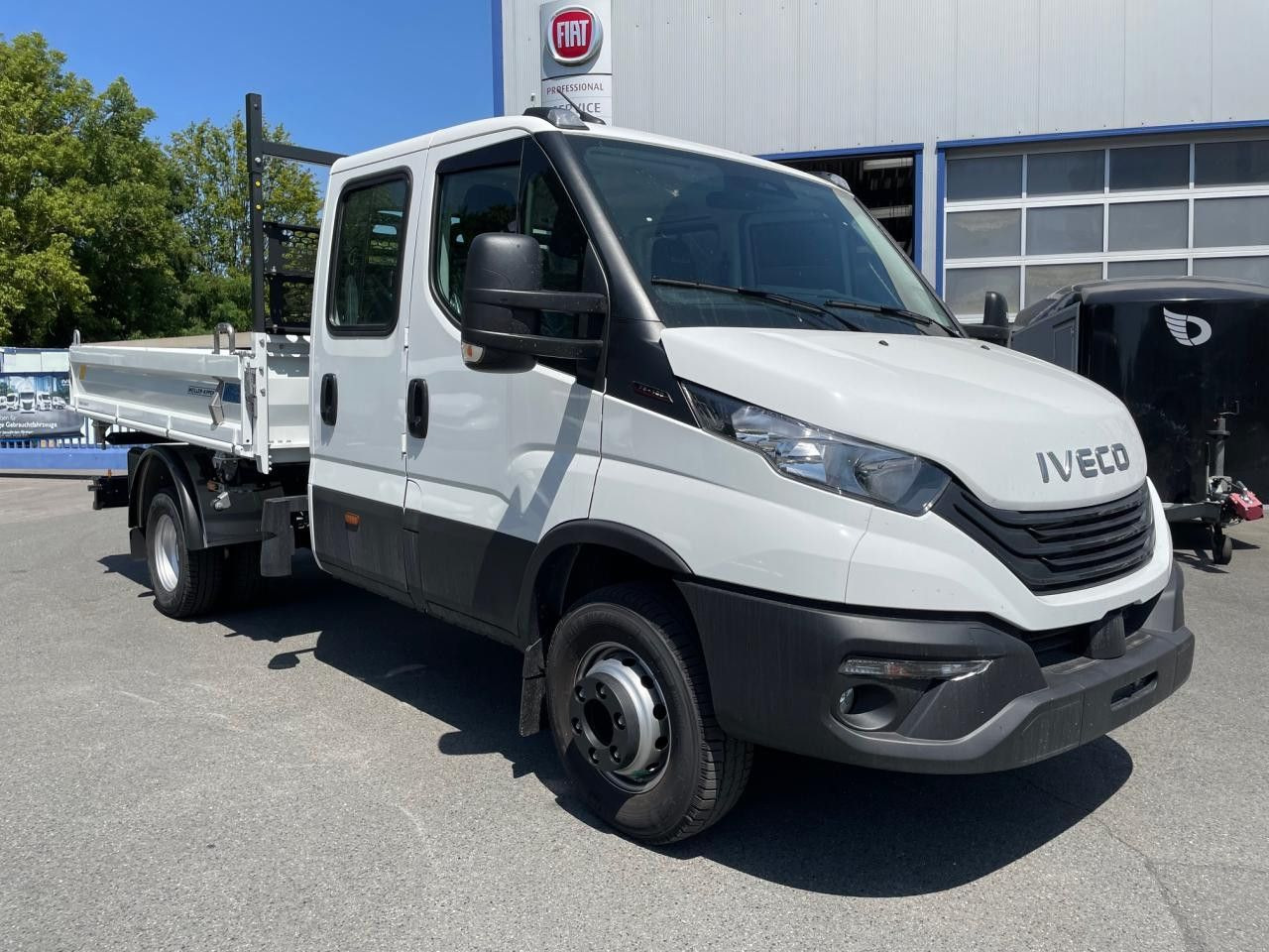 Iveco Daily 70C18H DK - כלי רכב מסחרי מזהיר: תמונה 2 Iveco Daily 70C18H DK - כלי רכב מסחרי מזהיר: תמונה 2