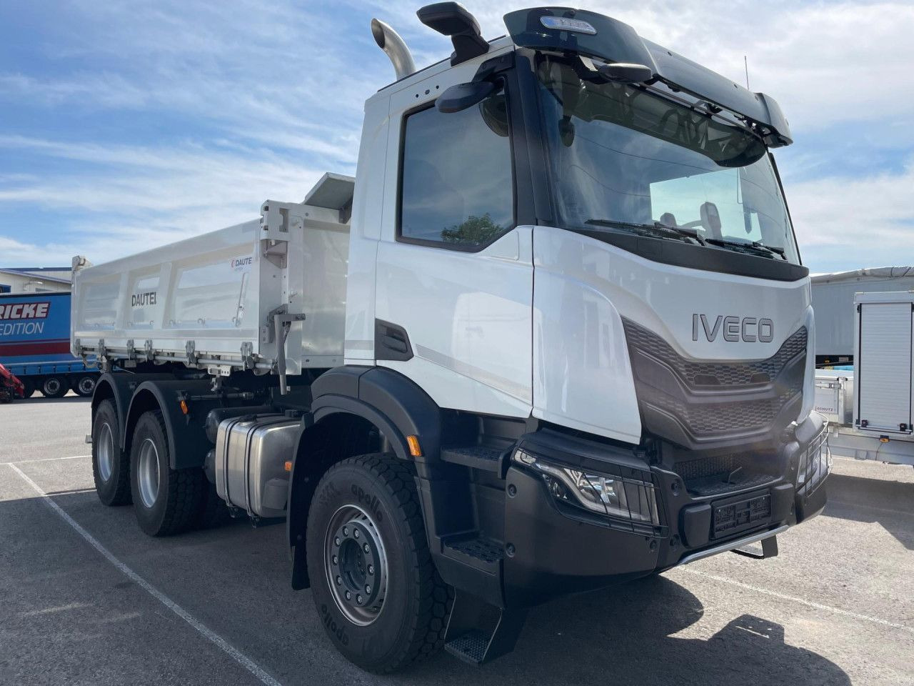 Iveco X-Way AD300X54Z HR OFF - מזהיר: תמונה 2 Iveco X-Way AD300X54Z HR OFF - מזהיר: תמונה 2