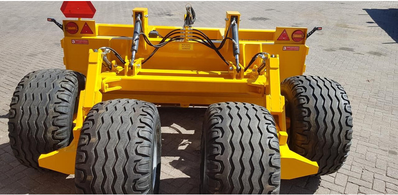BIZON 3000 - ציוד עיבוד קרקע: תמונה 4 BIZON 3000 - ציוד עיבוד קרקע: תמונה 4