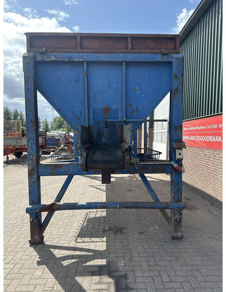Bunker container met lopende band - Gebruikt - ציוד לבעלי חיים: תמונה 4 Bunker container met lopende band - Gebruikt - ציוד לבעלי חיים: תמונה 4