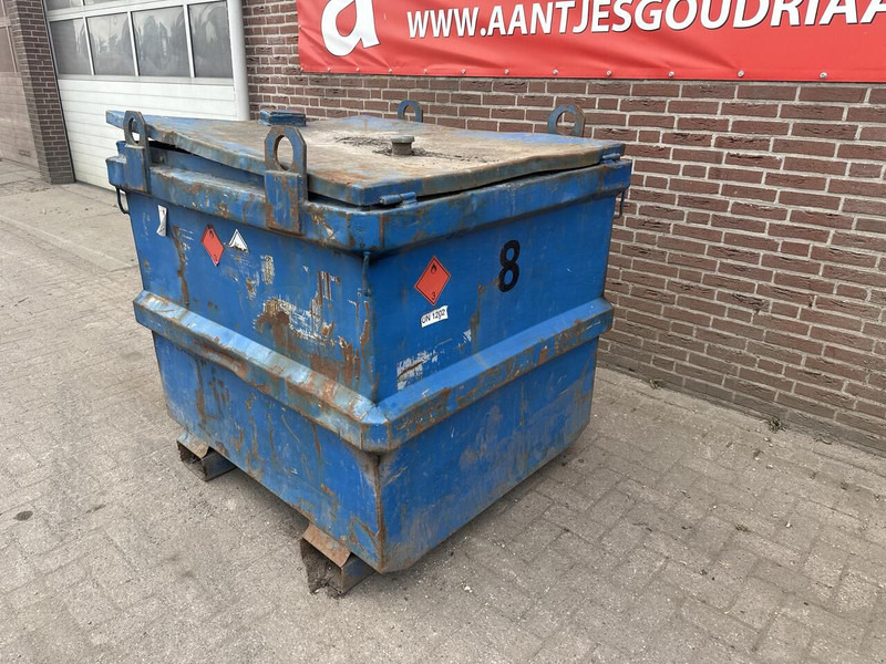 IBC tank - משאית מכל: תמונה 2 IBC tank - משאית מכל: תמונה 2