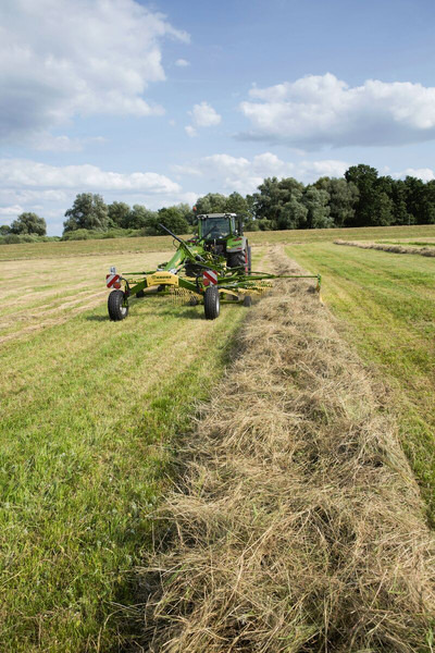 Krone vier harkelementen en Zijaflegharken - גורף/ מגרפה: תמונה 3 Krone vier harkelementen en Zijaflegharken - גורף/ מגרפה: תמונה 3