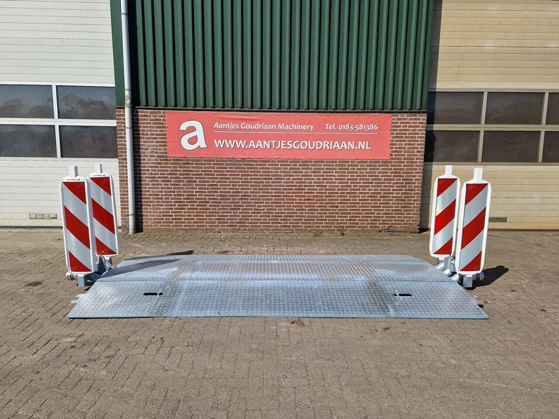Leidingdrempel Leidingdrempel / road ramp - מכונית: תמונה 1 Leidingdrempel Leidingdrempel / road ramp - מכונית: תמונה 1