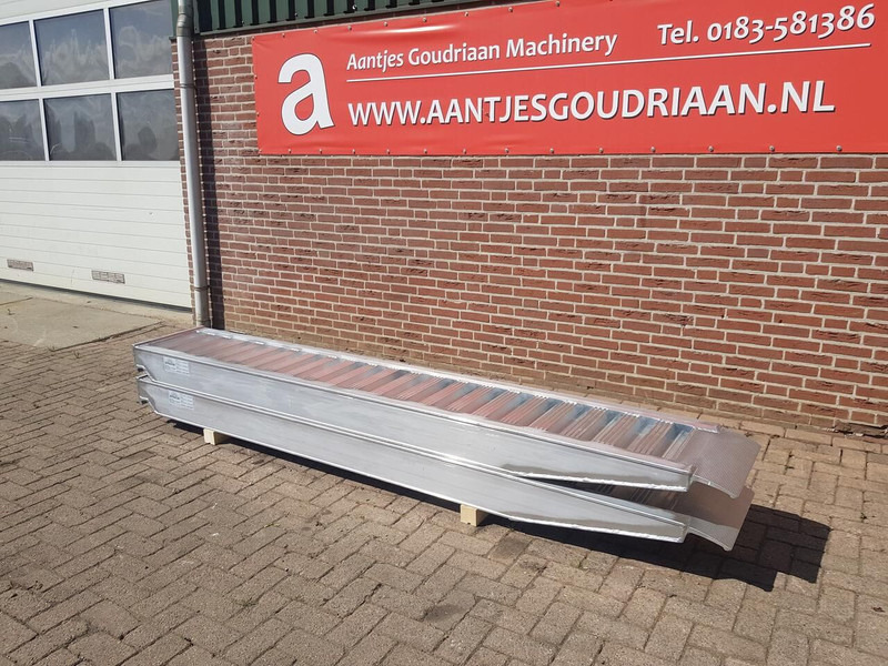 Oprijplanken 3000x450 mm - רמפת העמסה: תמונה 2 Oprijplanken 3000x450 mm - רמפת העמסה: תמונה 2