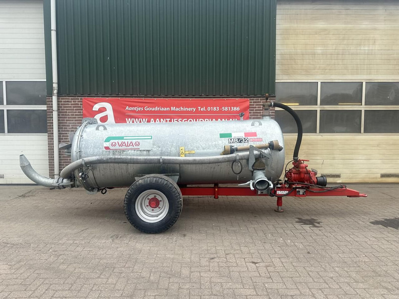 Waterwagen MB32 - Gebruikt - מפזרת זבל: תמונה 1 Waterwagen MB32 - Gebruikt - מפזרת זבל: תמונה 1
