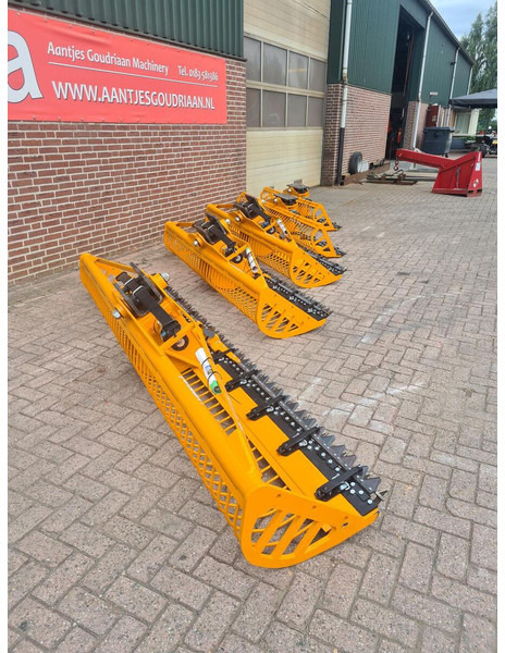 Grote vooraad maaikorfen - דלי: תמונה 3 Grote vooraad maaikorfen - דלי: תמונה 3