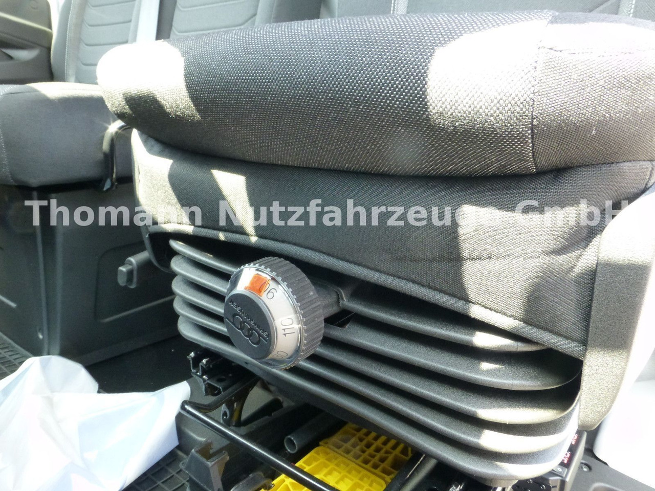 משאית גרירה Iveco Daily 35S18 Autotransporter Aut. Luftfed. NAVI: תמונה 19