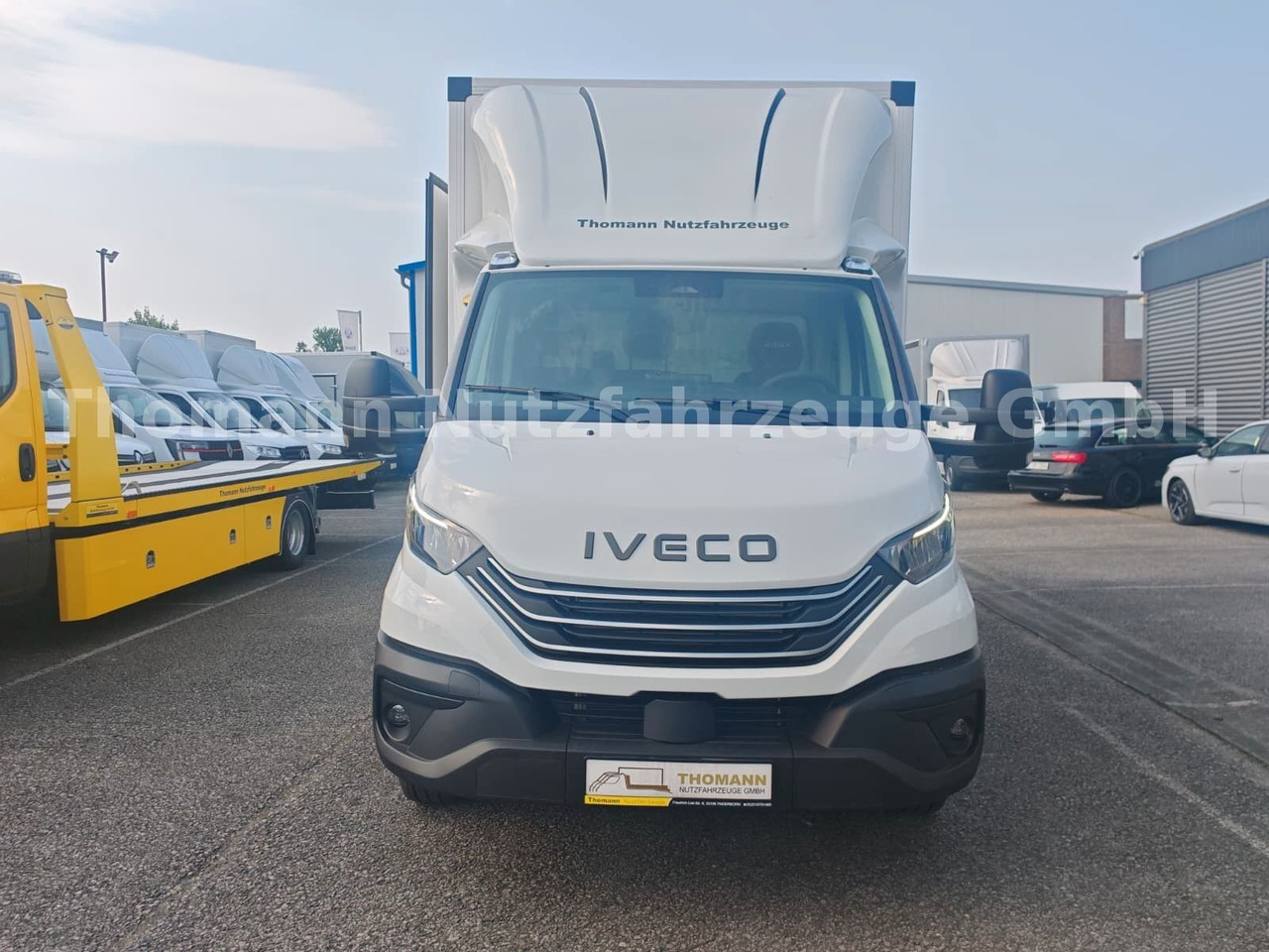 Iveco Daily 35S18 Koffer + LBW Navi/ACC Tempomat - כלי רכב מסחרי עם תיבה: תמונה 2 Iveco Daily 35S18 Koffer + LBW Navi/ACC Tempomat - כלי רכב מסחרי עם תיבה: תמונה 2
