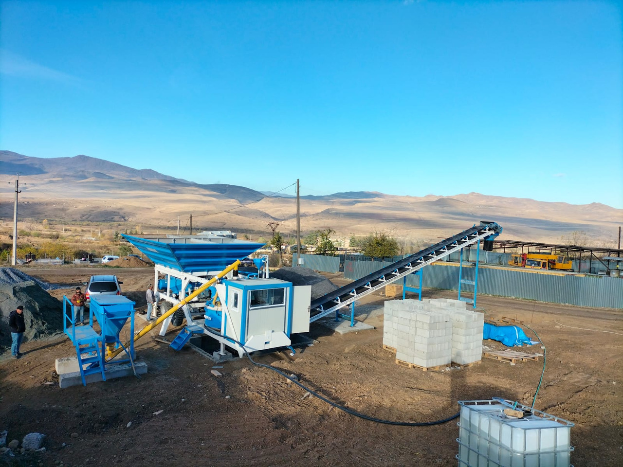 PROMAX MOBILE CONCRETE PLANT M35-PLNT (35M3/H) - מנחית בטון: תמונה 1 PROMAX MOBILE CONCRETE PLANT M35-PLNT (35M3/H) - מנחית בטון: תמונה 1