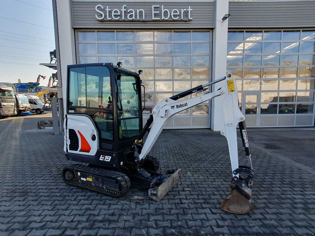 Bobcat E19 / MS01 / nur 423h! / 2023 / Tieflöffel 300mm - מיני מחפר: תמונה 1 Bobcat E19 / MS01 / nur 423h! / 2023 / Tieflöffel 300mm - מיני מחפר: תמונה 1