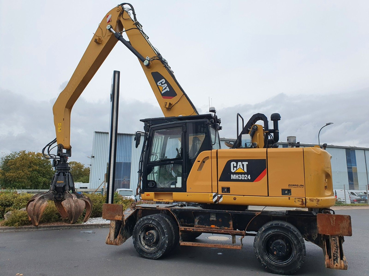 CAT MH3024 / MH 3024 / Greifer / 2018 / 9.424h - מחפר גלגלים: תמונה 4 CAT MH3024 / MH 3024 / Greifer / 2018 / 9.424h - מחפר גלגלים: תמונה 4