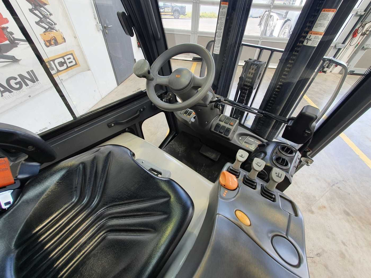 מלגזה חשמלית Crown SCT6020-1.3 /Triplex: 4.30m /Batterie 2020: תמונה 11