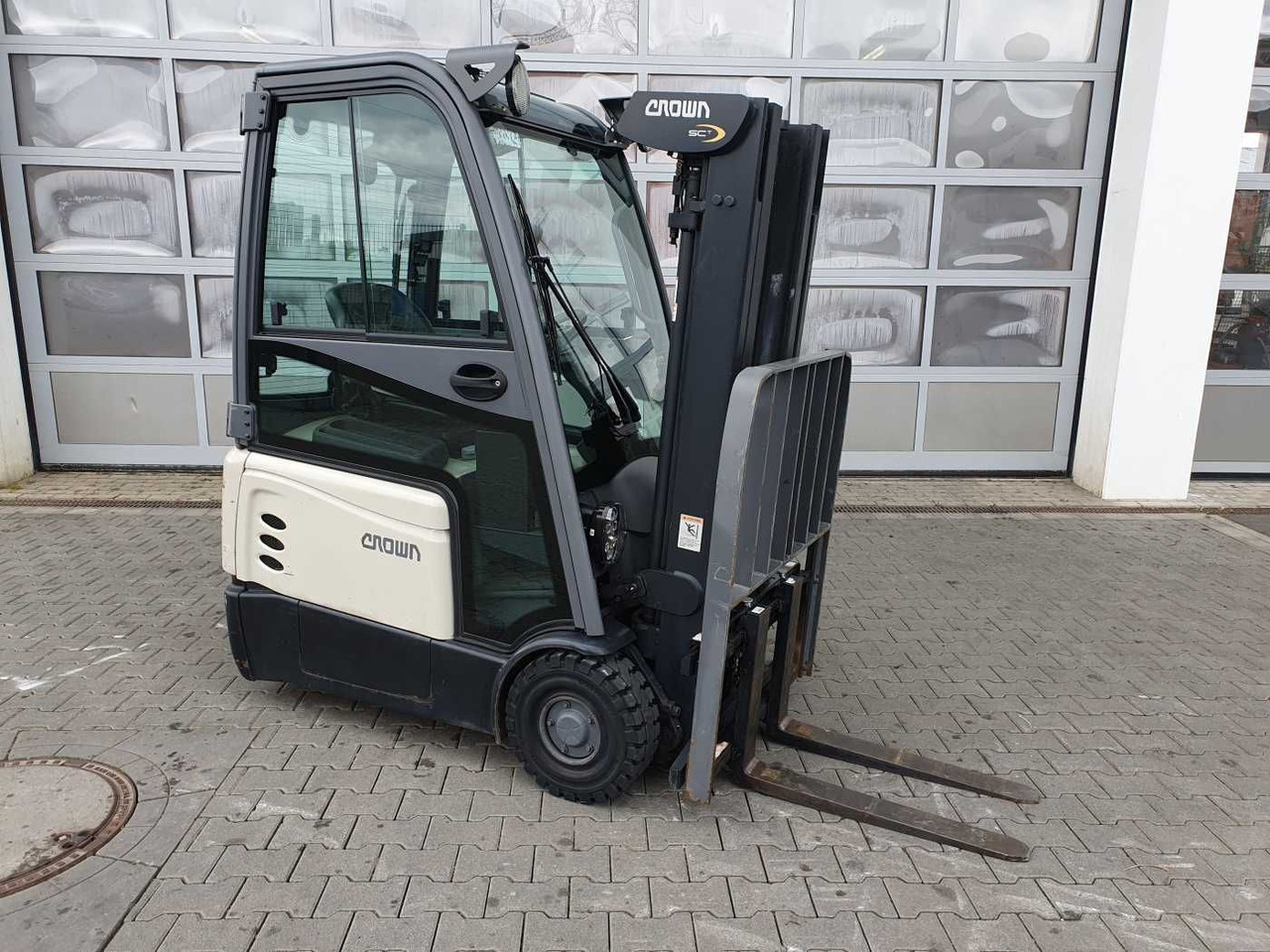 Crown SCT6020-1.3 /Triplex: 4.30m / SS / 1.185h! - מלגזה חשמלית: תמונה 2 Crown SCT6020-1.3 /Triplex: 4.30m / SS / 1.185h! - מלגזה חשמלית: תמונה 2
