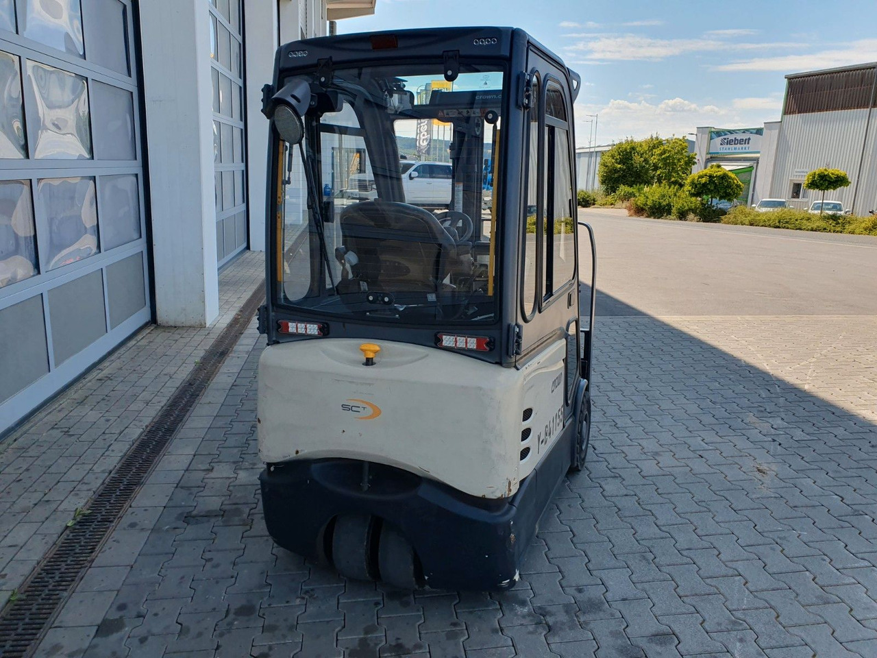 Crown SCT6020-1.3 / Triplex 4,3m / 2.658h / 2020 - מלגזה חשמלית: תמונה 4 Crown SCT6020-1.3 / Triplex 4,3m / 2.658h / 2020 - מלגזה חשמלית: תמונה 4