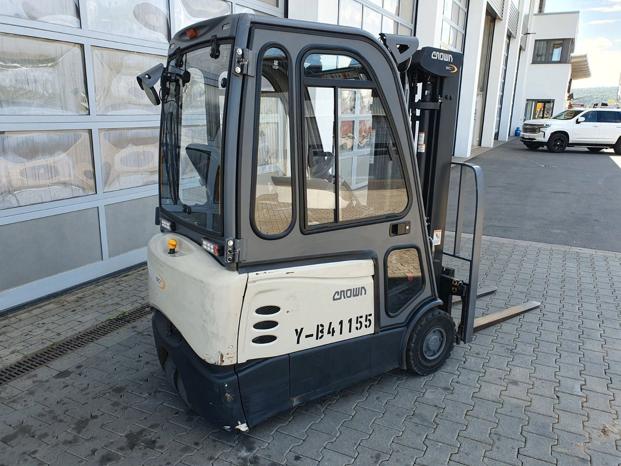 Crown SCT6020-1.3 / Triplex 4,3m / 2.658h / 2020 - מלגזה חשמלית: תמונה 3 Crown SCT6020-1.3 / Triplex 4,3m / 2.658h / 2020 - מלגזה חשמלית: תמונה 3