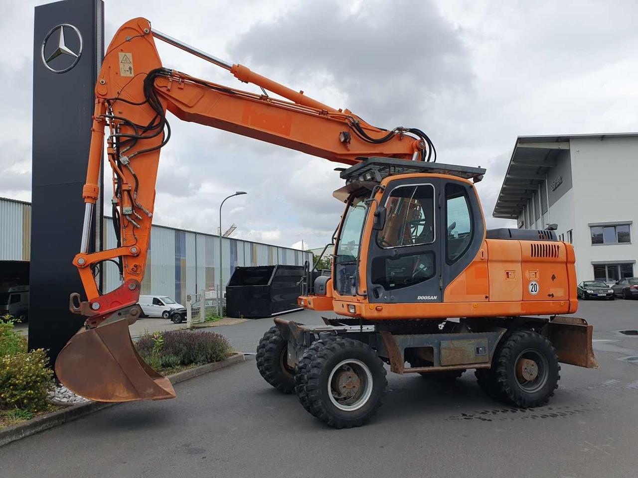 Doosan DX190W / 2008 / 12.349h / 1x Tieflöffel - מחפר גלגלים: תמונה 2 Doosan DX190W / 2008 / 12.349h / 1x Tieflöffel - מחפר גלגלים: תמונה 2