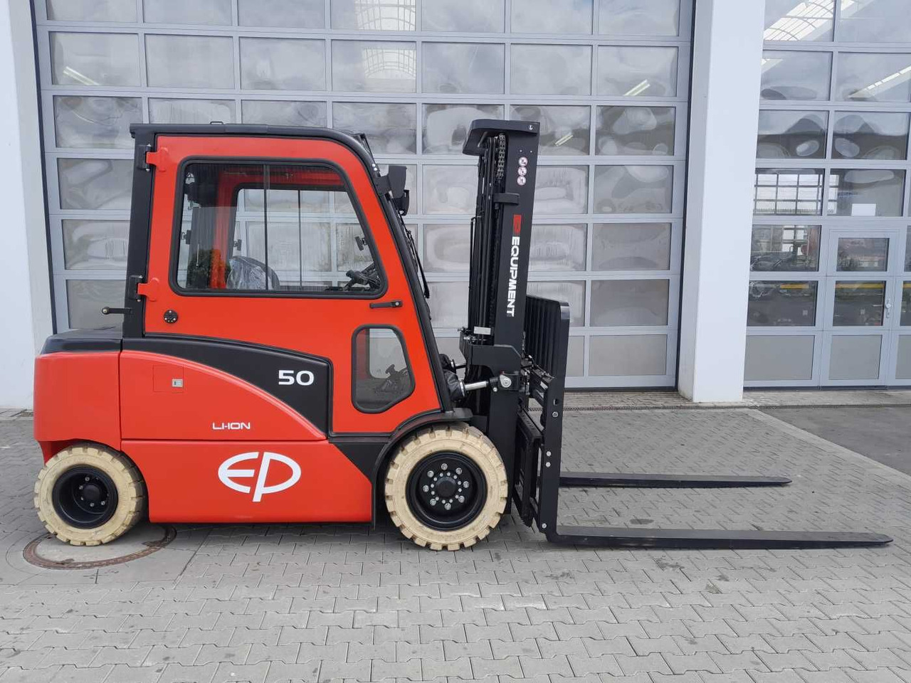 EP Equipment CPD50F8 / 5T / Triplex: 5,00m / ZVG - מלגזה חשמלית: תמונה 5 EP Equipment CPD50F8 / 5T / Triplex: 5,00m / ZVG - מלגזה חשמלית: תמונה 5