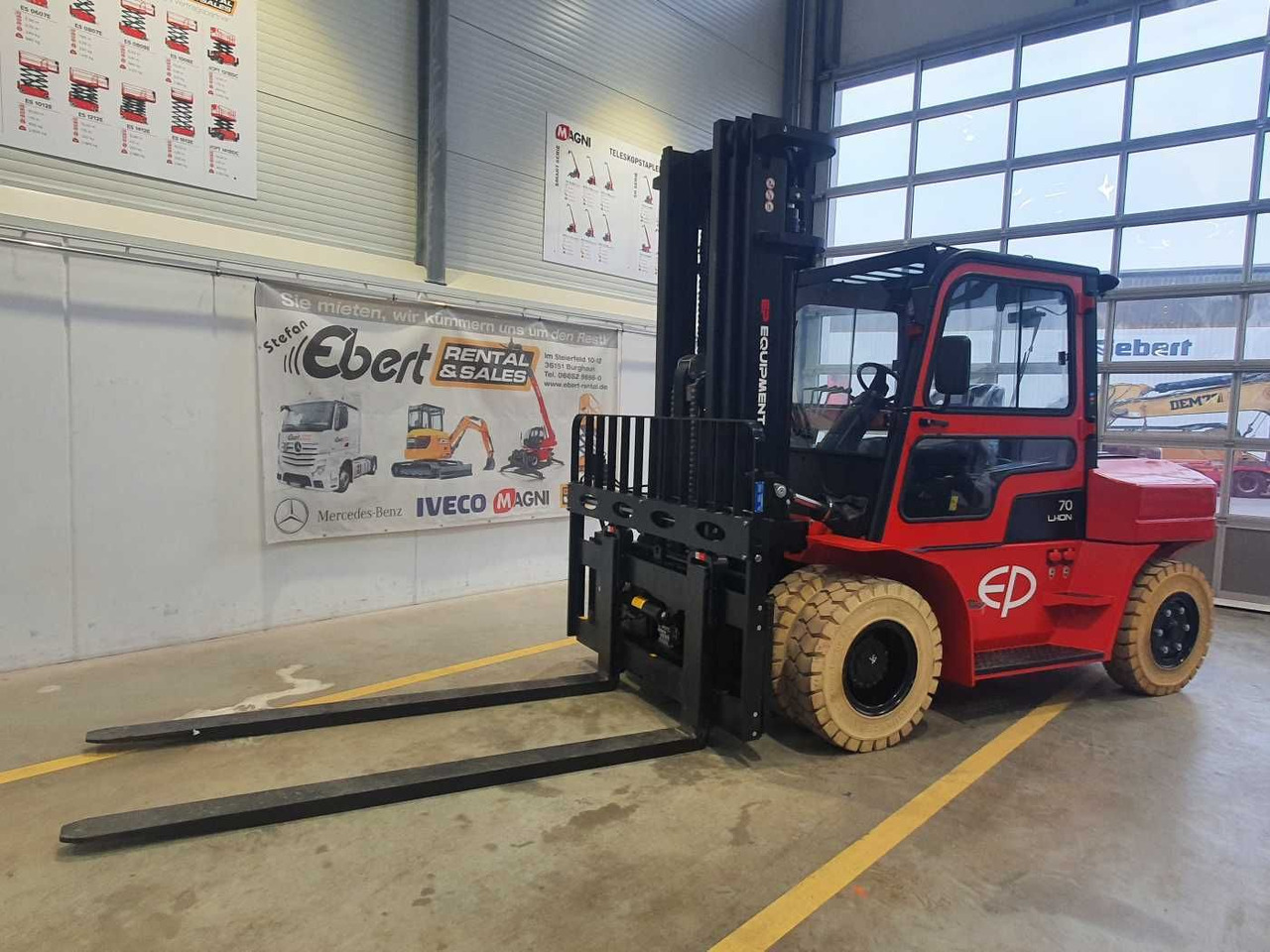 EP Equipment EFL 702 / 7T / Triplex: 5,40m / ZVG - מלגזה חשמלית: תמונה 1 EP Equipment EFL 702 / 7T / Triplex: 5,40m / ZVG - מלגזה חשמלית: תמונה 1