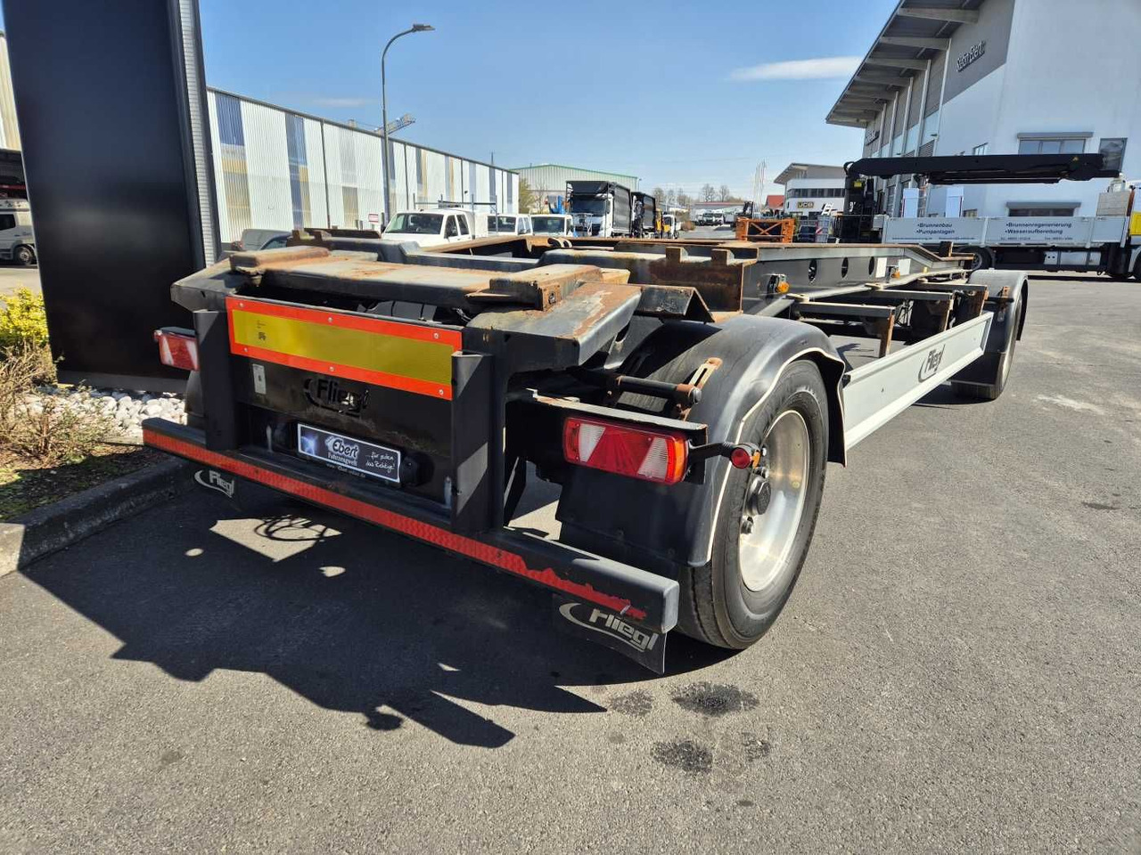 Fliegl ZPS180 Abroll-Container Tropper Pellet-Silo 22m³ Fliegl ZPS180 Abroll-Container Tropper Pellet-Silo 22m³ - קרון נגרר מתגלגל/ מדלג: תמונה 2 Fliegl ZPS180 Abroll-Container Tropper Pellet-Silo 22m³ Fliegl ZPS180 Abroll-Container Tropper Pellet-Silo 22m³ - קרון נגרר מתגלגל/ מדלג: תמונה 2