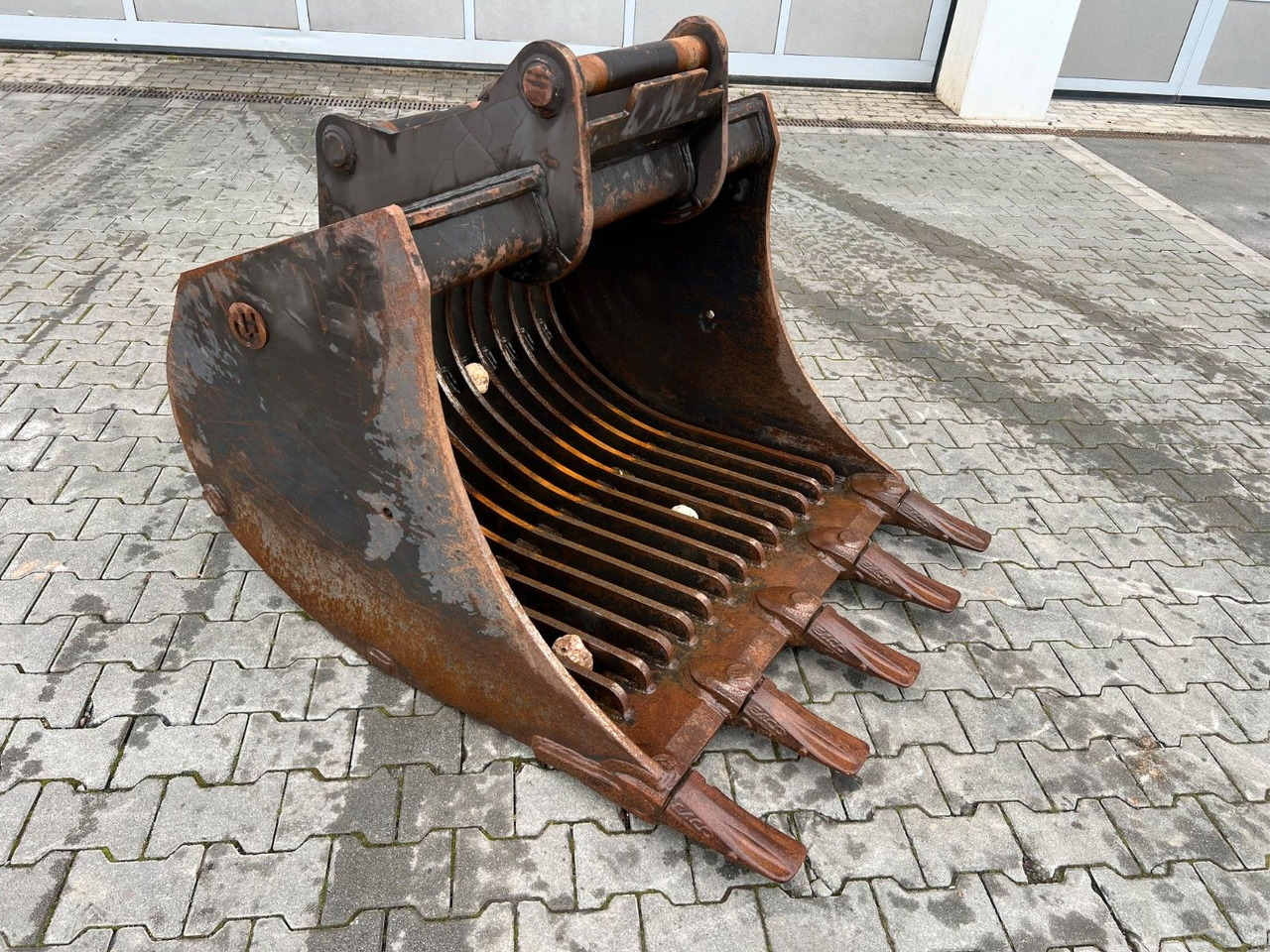 Henle K5S Sieblöffel / Löffel / OQ65 / 2020 - דלי מחפר: תמונה 2 Henle K5S Sieblöffel / Löffel / OQ65 / 2020 - דלי מחפר: תמונה 2