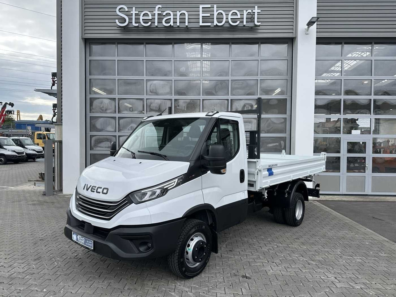 Iveco 70C18H 3-S.-Kipper Meiller *R3.450mm*2xAHK* - כלי רכב מסחרי מזהיר: תמונה 1 Iveco 70C18H 3-S.-Kipper Meiller *R3.450mm*2xAHK* - כלי רכב מסחרי מזהיר: תמונה 1