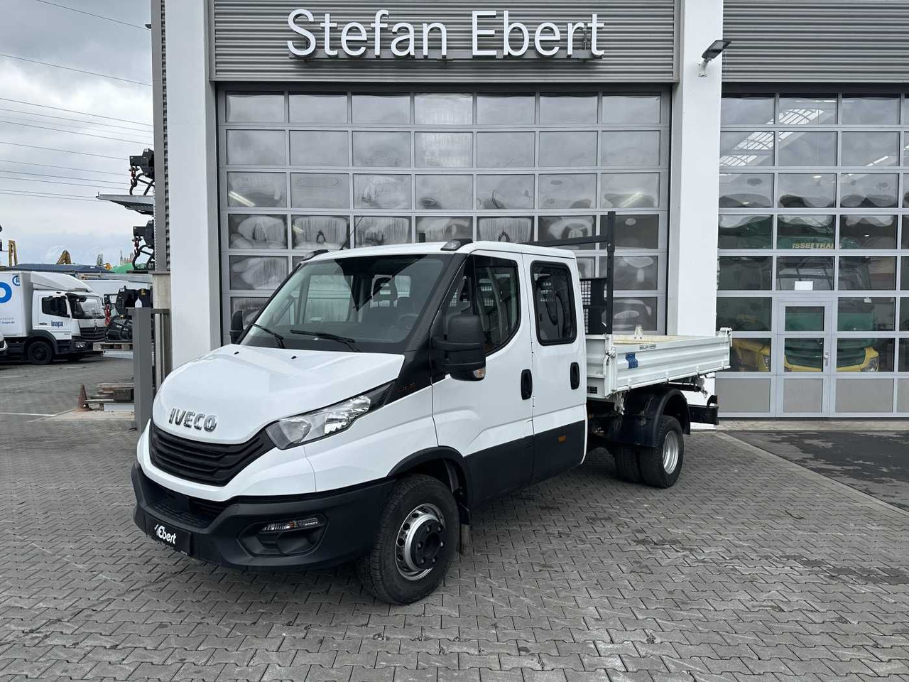 Iveco 70C18H 3-S.Kipper *R.3750mm*7Sitze*AHK* - כלי רכב מסחרי מזהיר: תמונה 1 Iveco 70C18H 3-S.Kipper *R.3750mm*7Sitze*AHK* - כלי רכב מסחרי מזהיר: תמונה 1