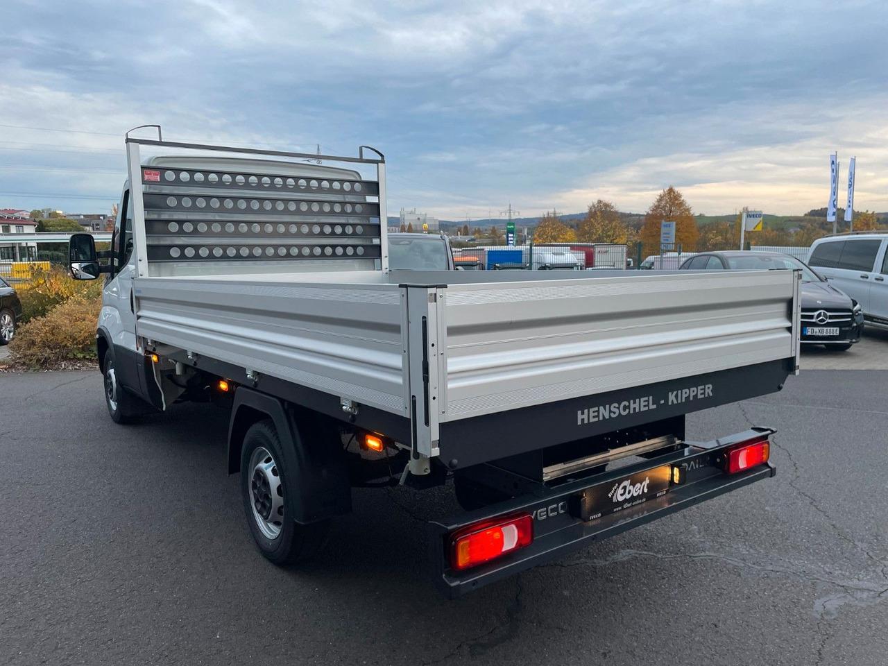 Iveco Daily 35S14 A8*R3.450mm*Automatik*Kamera*2Sitze* - כלי רכב מסחרי מזהיר: תמונה 4 Iveco Daily 35S14 A8*R3.450mm*Automatik*Kamera*2Sitze* - כלי רכב מסחרי מזהיר: תמונה 4