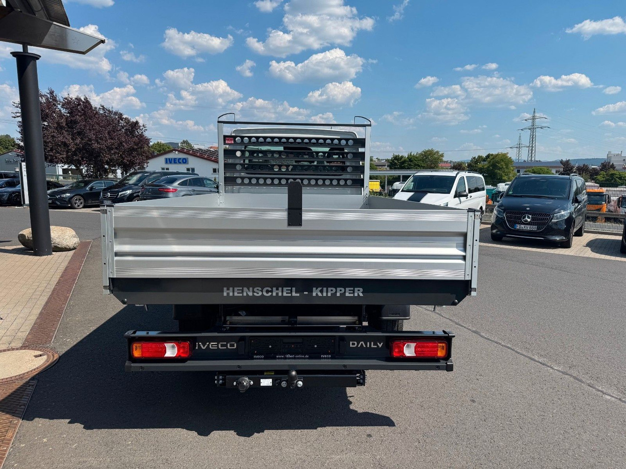 Iveco Daily 35S16 3.0L Kipper *R3.450mm*AHK*Automatik* - כלי רכב מסחרי מזהיר: תמונה 5 Iveco Daily 35S16 3.0L Kipper *R3.450mm*AHK*Automatik* - כלי רכב מסחרי מזהיר: תמונה 5