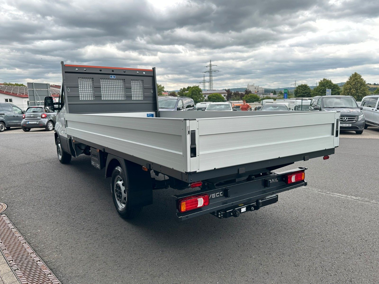 Iveco Daily 35S16 A8 *R.4100 mm*AHK*Kamera* 3x - כלי רכב מסחרי במיטה שטוחה: תמונה 4 Iveco Daily 35S16 A8 *R.4100 mm*AHK*Kamera* 3x - כלי רכב מסחרי במיטה שטוחה: תמונה 4