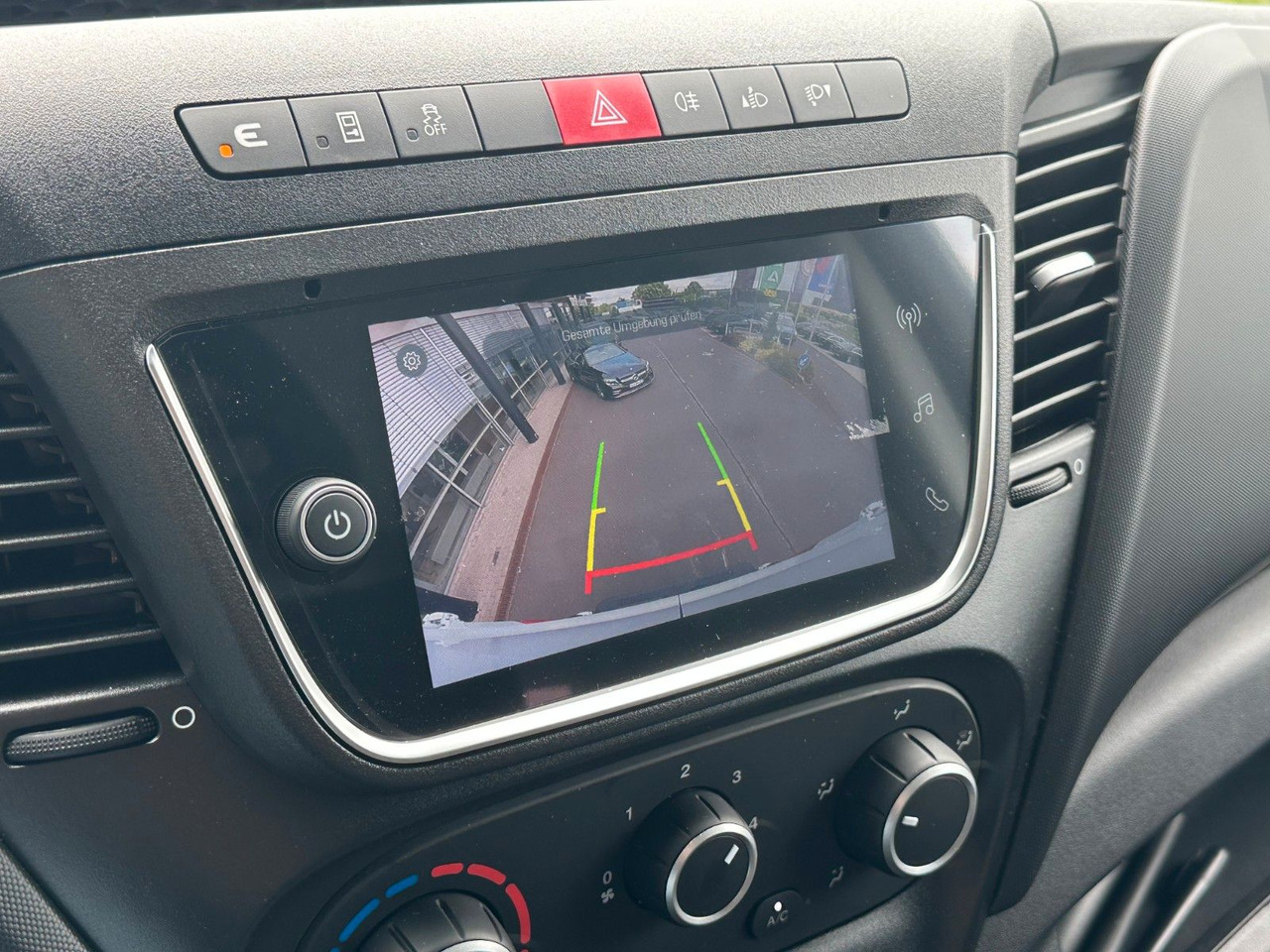 כלי רכב מסחרי עם לוח Iveco Daily 35S16 HA8 3.0L *R4.100mm*Automatik*Kamera*: תמונה 15 כלי רכב מסחרי עם לוח Iveco Daily 35S16 HA8 3.0L *R4.100mm*Automatik*Kamera*: תמונה 15