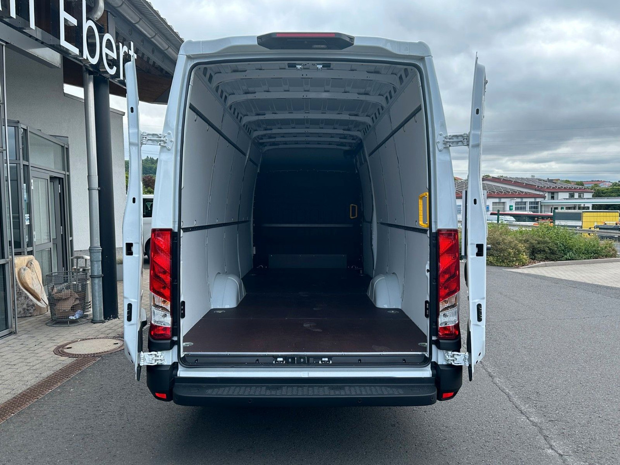 כלי רכב מסחרי עם לוח Iveco Daily 35S16 HA8 3.0L *R4.100mm*Automatik*Kamera*: תמונה 6 כלי רכב מסחרי עם לוח Iveco Daily 35S16 HA8 3.0L *R4.100mm*Automatik*Kamera*: תמונה 6