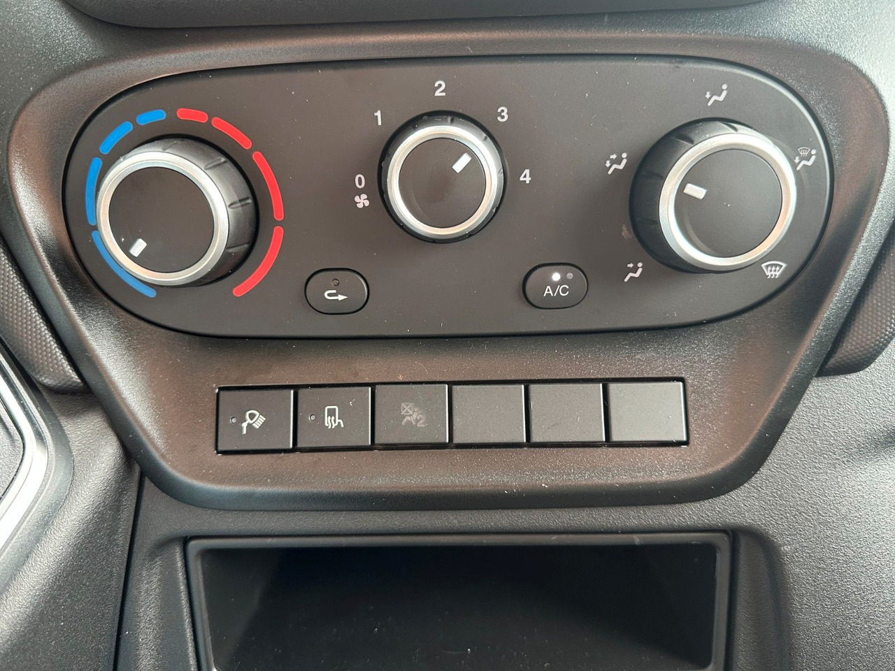 כלי רכב מסחרי עם לוח Iveco Daily 35S16 HA8 3.0L *R4.100mm*Automatik*Kamera*: תמונה 16 כלי רכב מסחרי עם לוח Iveco Daily 35S16 HA8 3.0L *R4.100mm*Automatik*Kamera*: תמונה 16