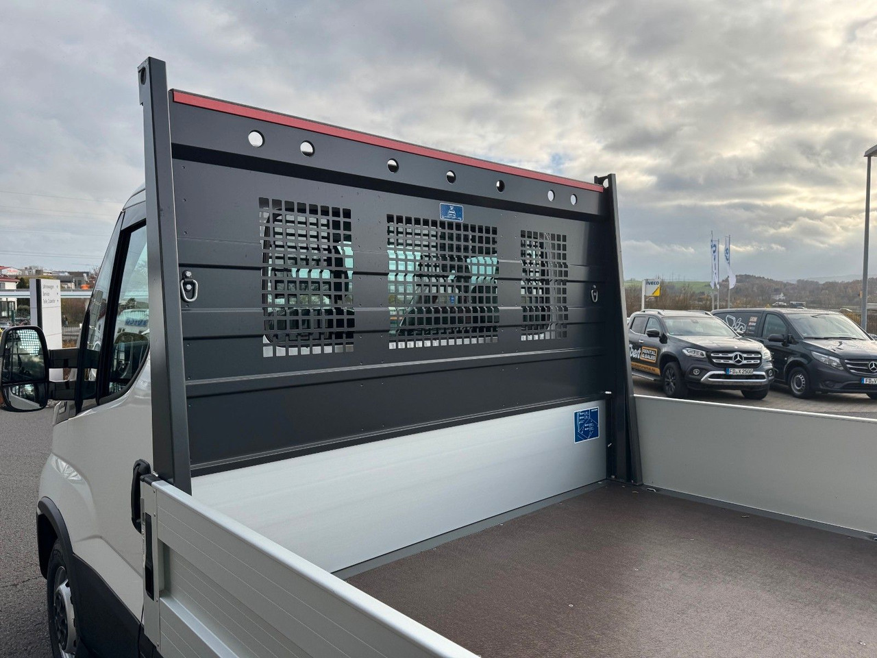 Iveco Daily 35S16 *R.3750mm*Automatik*AHK*Kamera* - כלי רכב מסחרי במיטה שטוחה: תמונה 5 Iveco Daily 35S16 *R.3750mm*Automatik*AHK*Kamera* - כלי רכב מסחרי במיטה שטוחה: תמונה 5