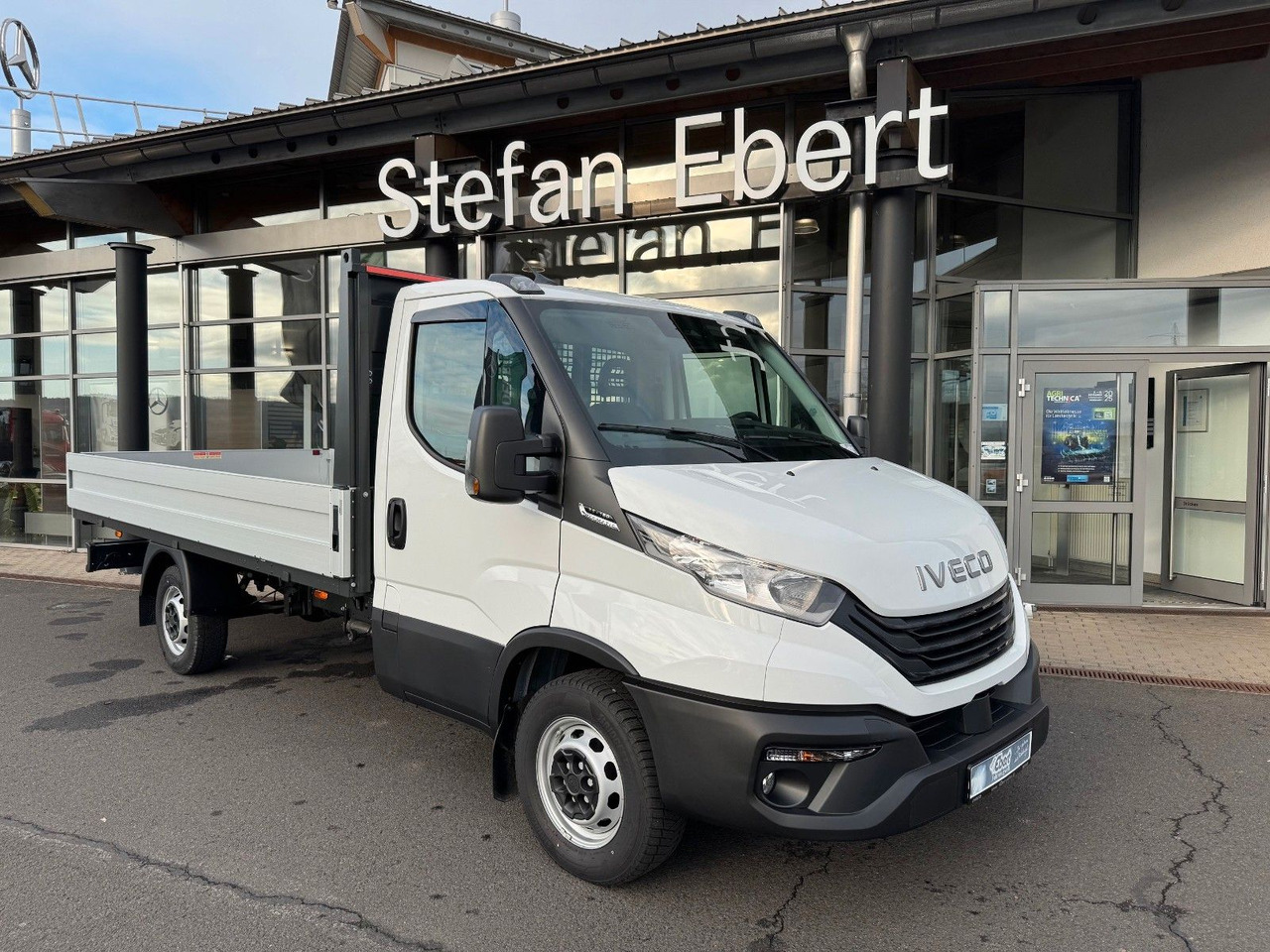 Iveco Daily 35S16 *R.3750mm*Automatik*AHK*Kamera* - כלי רכב מסחרי במיטה שטוחה: תמונה 1 Iveco Daily 35S16 *R.3750mm*Automatik*AHK*Kamera* - כלי רכב מסחרי במיטה שטוחה: תמונה 1