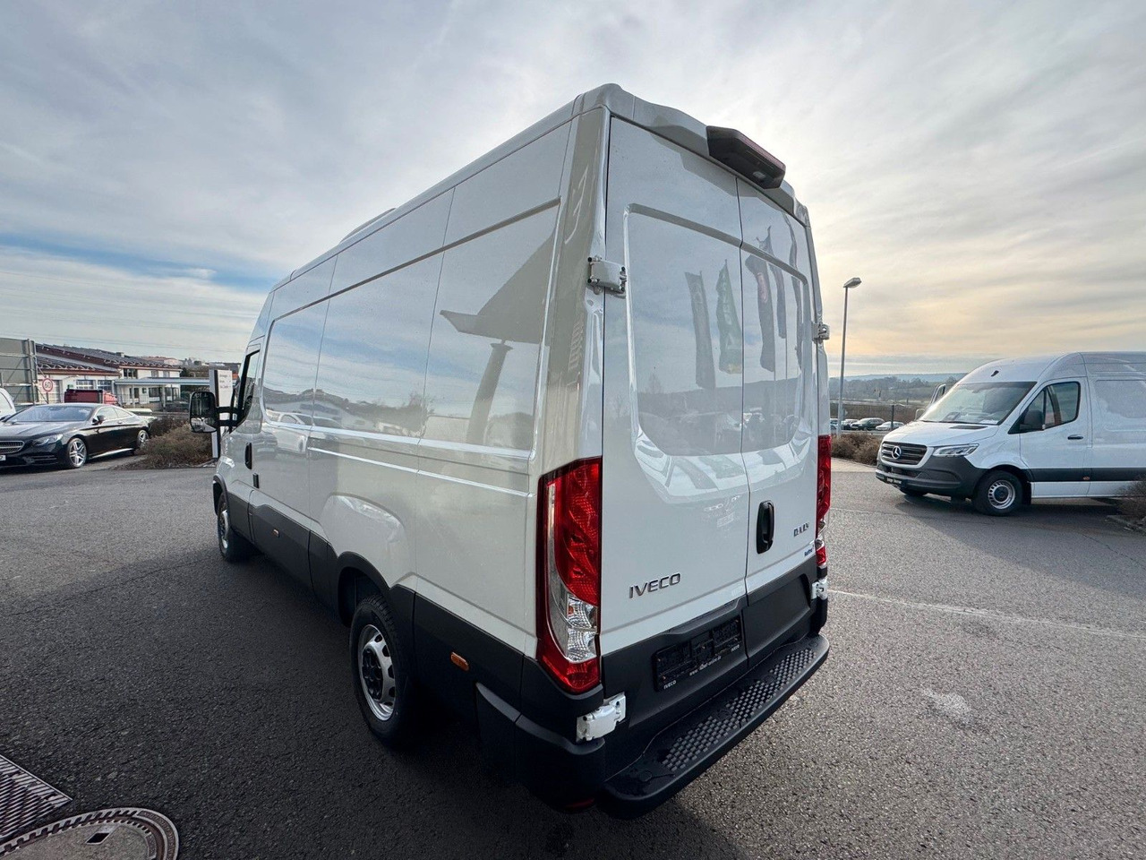 Iveco Daily 35S18 A8 *Standkühlung*Kamera*Automatik* - כלי רכב מסחרי לקירור: תמונה 5 Iveco Daily 35S18 A8 *Standkühlung*Kamera*Automatik* - כלי רכב מסחרי לקירור: תמונה 5