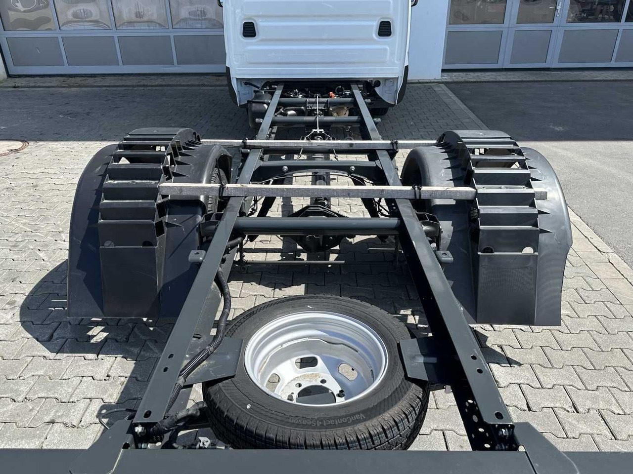 Iveco Daily 50C18 H 3.0L *R4.350mm*Klima* - משאית עם שלדת תא: תמונה 5 Iveco Daily 50C18 H 3.0L *R4.350mm*Klima* - משאית עם שלדת תא: תמונה 5