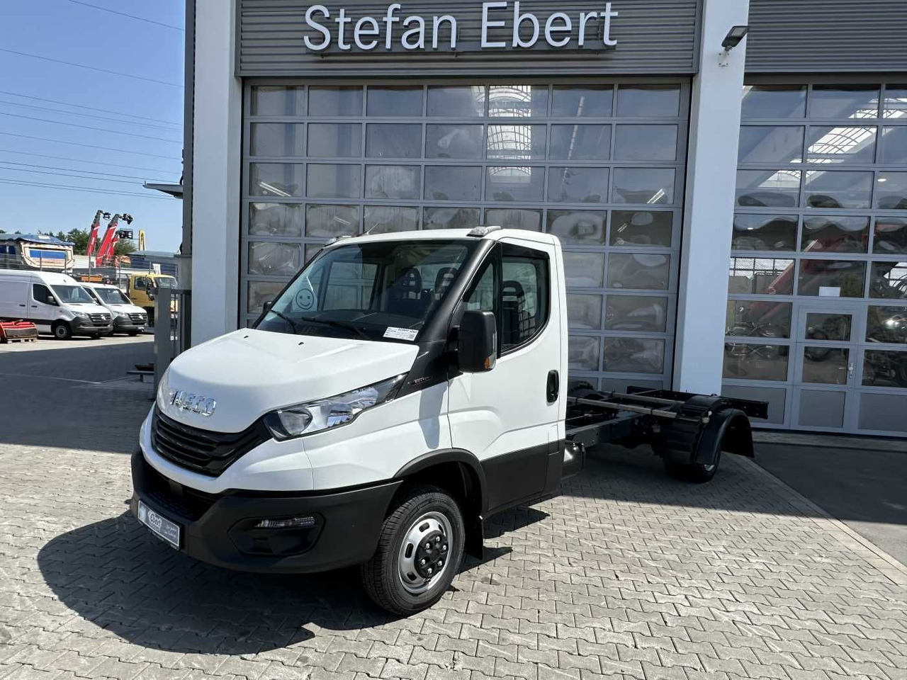 Iveco Daily 50C18 H 3.0L *R4.350mm*Klima* - משאית עם שלדת תא: תמונה 1 Iveco Daily 50C18 H 3.0L *R4.350mm*Klima* - משאית עם שלדת תא: תמונה 1
