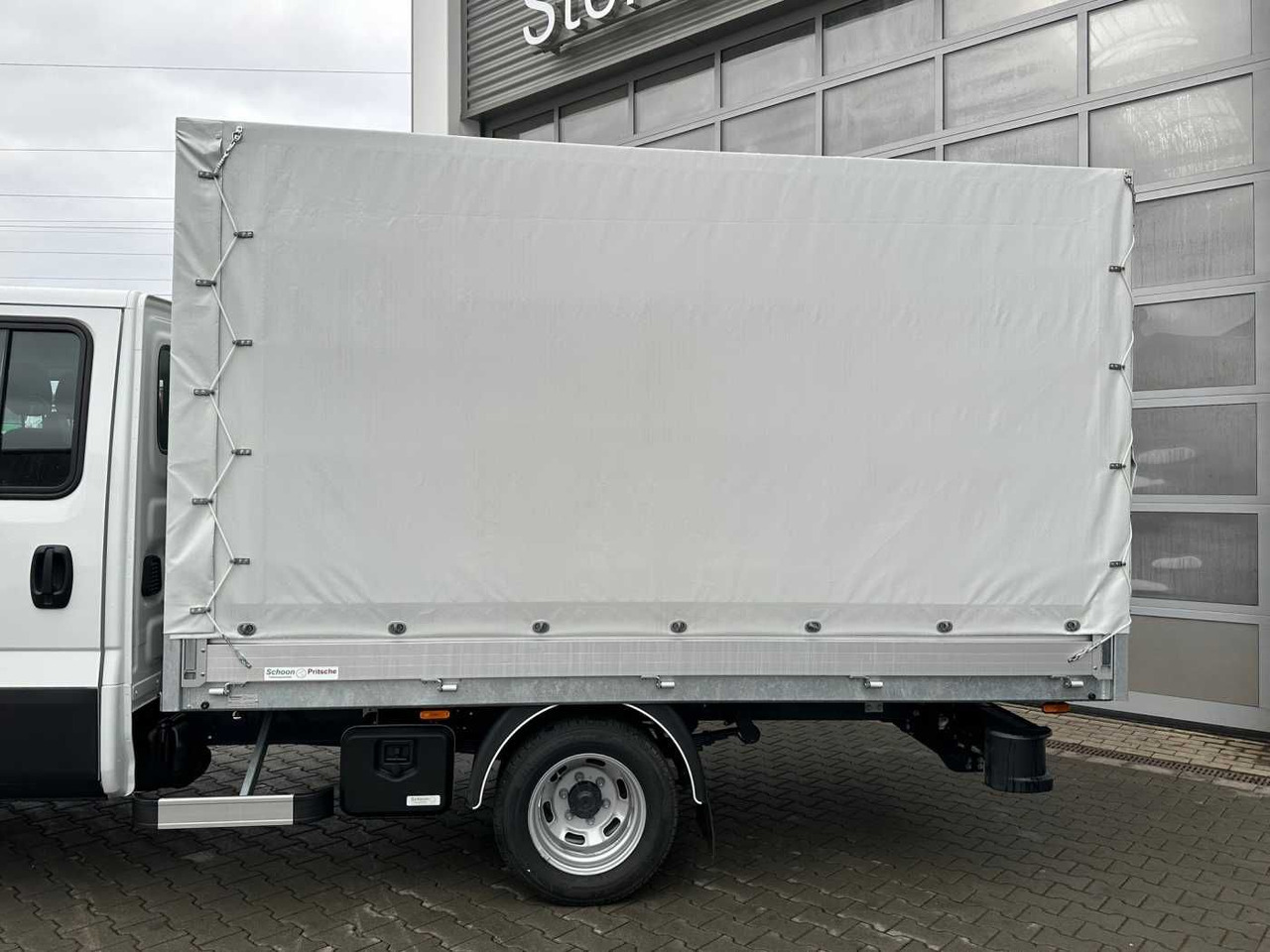 Iveco Daily 50C18H A8 DoKa *AHK*Automatik*7-Sitze* - כלי רכב מסחרי במיטה שטוחה, כלי רכב מסחרי קומבי: תמונה 5 Iveco Daily 50C18H A8 DoKa *AHK*Automatik*7-Sitze* - כלי רכב מסחרי במיטה שטוחה, כלי רכב מסחרי קומבי: תמונה 5