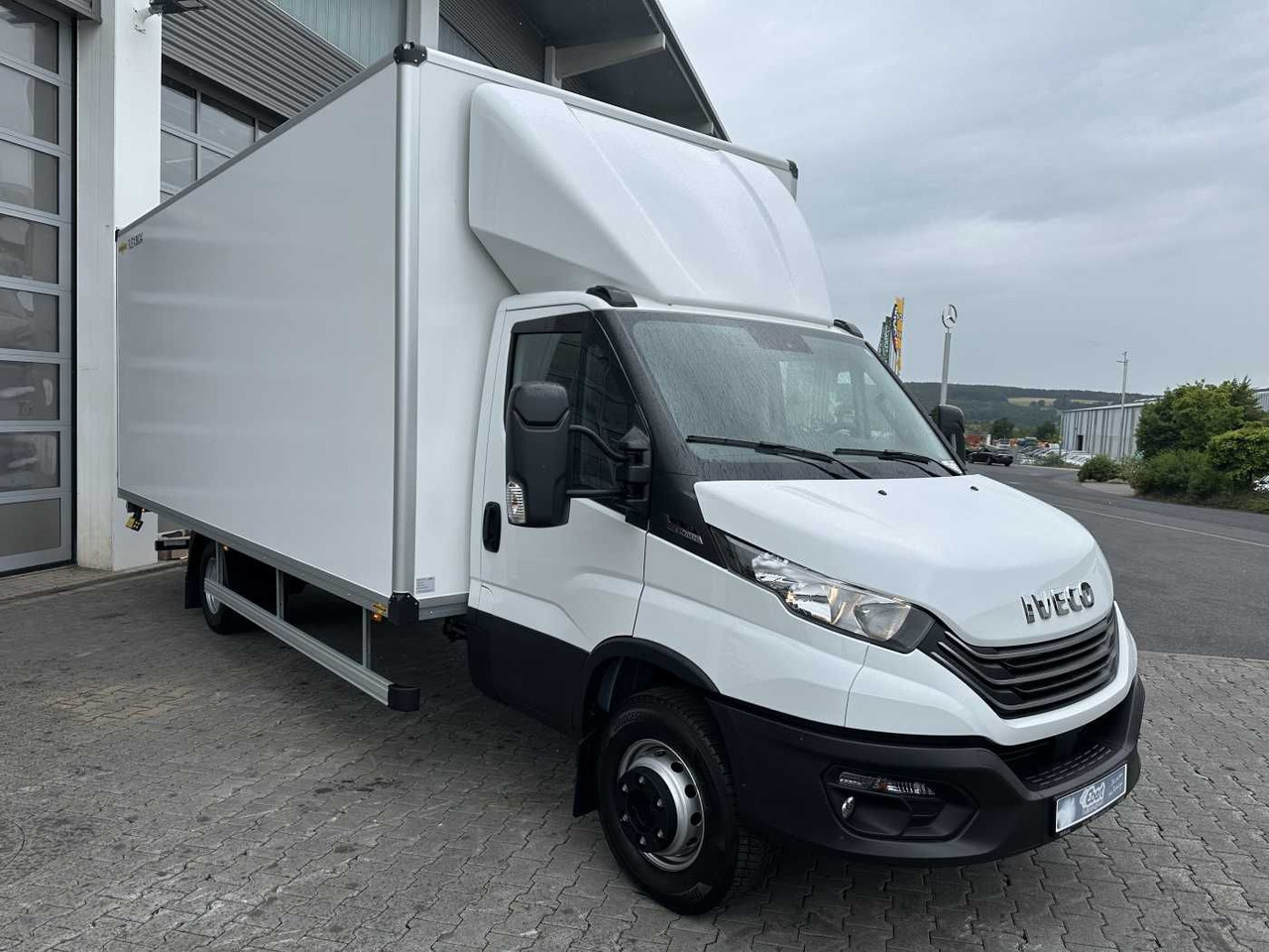 Iveco Daily 70C18 HA8 *R5.100mm*LBW*Luft*Automatik* - כלי רכב מסחרי עם תיבה: תמונה 3 Iveco Daily 70C18 HA8 *R5.100mm*LBW*Luft*Automatik* - כלי רכב מסחרי עם תיבה: תמונה 3