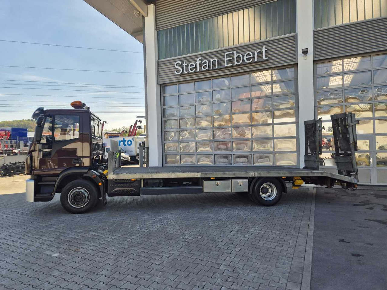 Iveco Eurocargo ML140E25/P Maschinentransporter Winde - משאית הובלה אוטומטית: תמונה 4 Iveco Eurocargo ML140E25/P Maschinentransporter Winde - משאית הובלה אוטומטית: תמונה 4