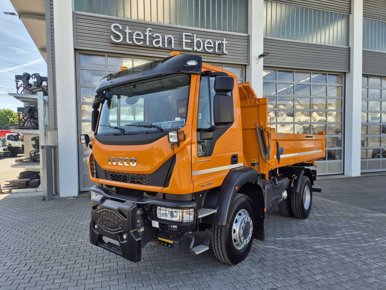 Iveco Eurocargo ML150E28W 4x4 Winterdienst Vorb. 2xAHK - מזהיר: תמונה 2 Iveco Eurocargo ML150E28W 4x4 Winterdienst Vorb. 2xAHK - מזהיר: תמונה 2