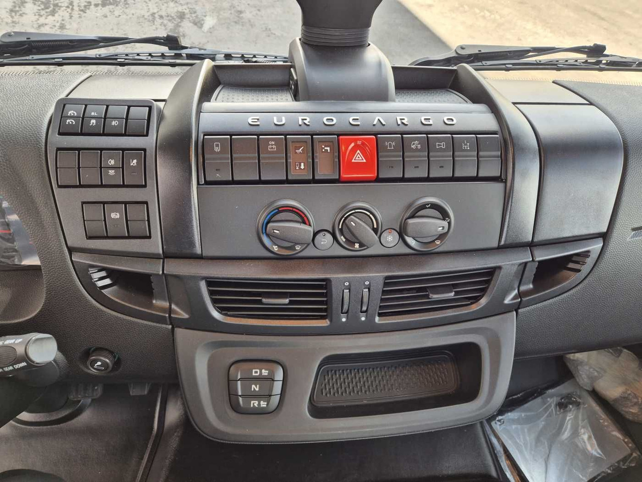 מזהיר Iveco Eurocargo ML160E32/P Meiller AK 10. T Funk AHK: תמונה 14 מזהיר Iveco Eurocargo ML160E32/P Meiller AK 10. T Funk AHK: תמונה 14